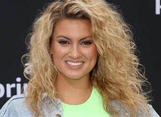 Tori Kelly