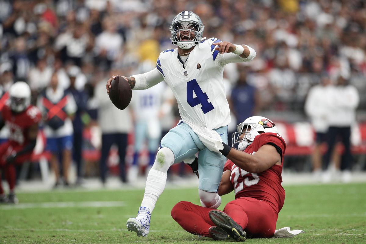 Under pressure, Cowboys' defense responds with big plays