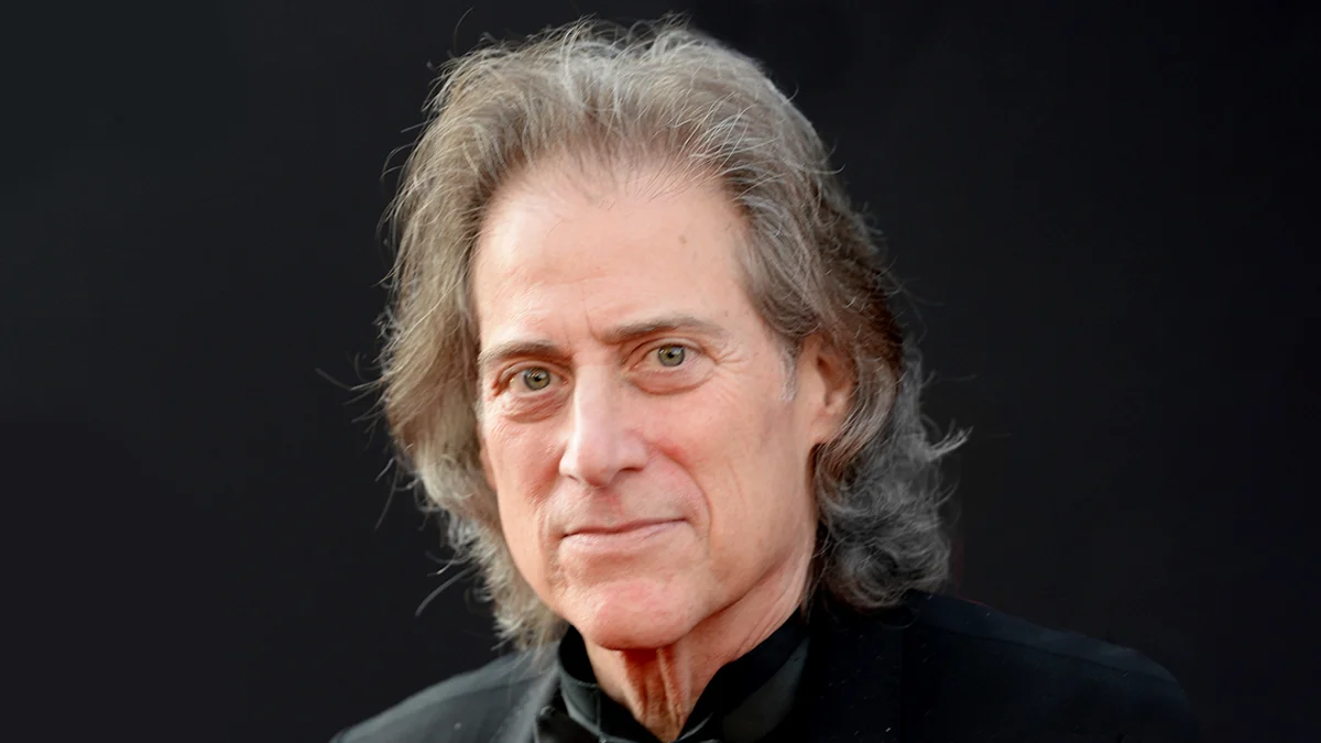 Richard Lewis Comedian And Curb Your Enthusiasm Star Dies