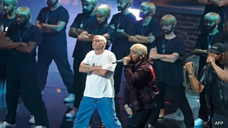 Eminem performing at MTV VMAs. (Image courtesy: AFP)