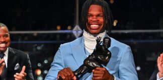 Travis Hunter wins Heisman Trophy