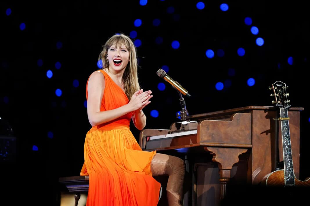 taylor swift announces new album, the life of a showgirl