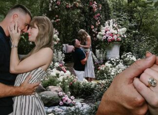 engagement ring designed by travis kelce, taylor swift